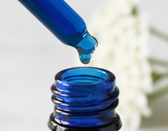 Blue Yarrow Essential Oil (Achillea millefolium)